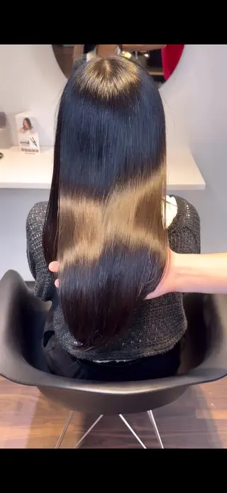 セミロング 艶髪カラー/レイヤ ー支持No.1renのヘアスタイル