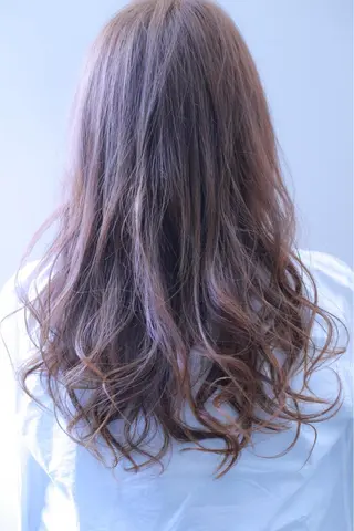 ロング 伊藤 裕貴のヘアスタイル