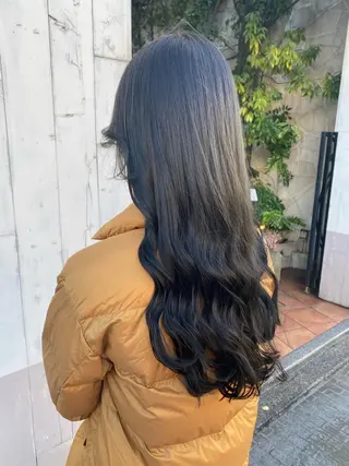 ロング カラー ヘアアレンジ 韓国レイヤーカット/ 儚げカラーチナツのヘアスタイル