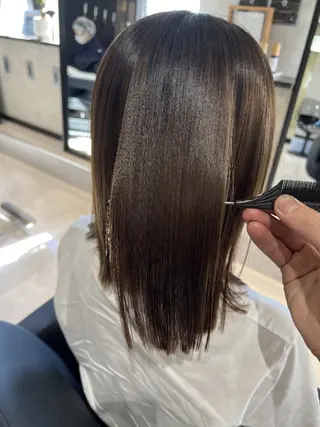 ミディアム カラー 《.Xian》 アカリ/艶髪カラーのヘアスタイル