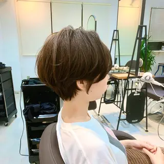 ショート カラー 前田 健太のヘアスタイル