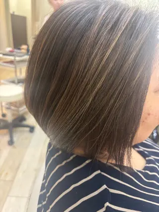 ショート カラー ルプラボウ 石黒よう子のヘアスタイル