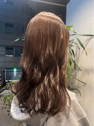 セミロング カラー soto.所属・HARUHI 銀座 美容師౨ৎ⋆˚のヘアスタイル