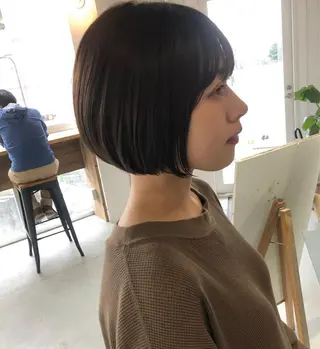 ショート カラー 石井 紫文のヘアスタイル