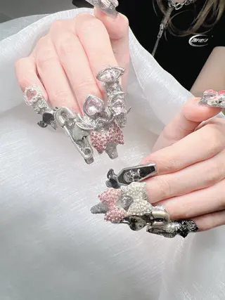 ネイル Lee Nailsのネイルデザイン