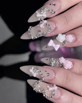 ネイル D-BEAUTY Nailsalonのネイルデザイン