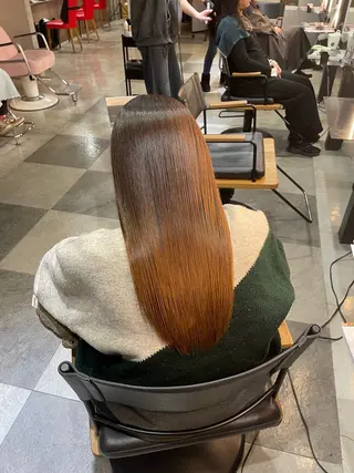 ロング wakaba つるりんちょ。艶髪のヘアスタイル