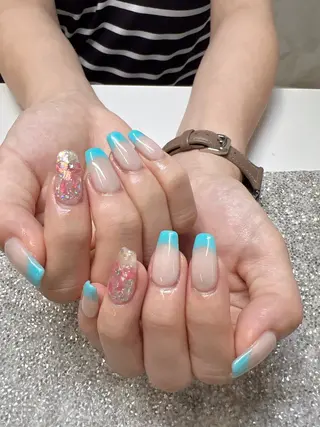 ネイル Guarendo錦糸町店所属・ガレンドウ 白澤 愛子のネイルデザイン