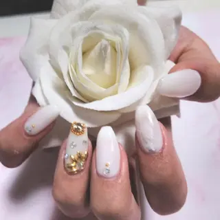 ネイル エステとネイル ローズコンフォートのネイルデザイン