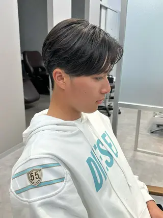 パーマ メンズ かのん/縮毛矯正 /韓国風/毛流れのヘアスタイル