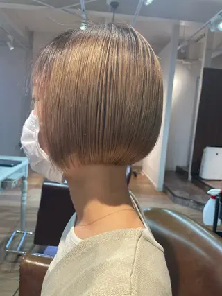 ショート カラー アンソニー ショウゴのヘアスタイル