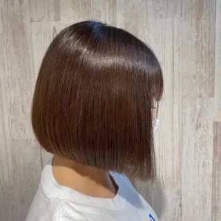 ショート カラー 山本 帆乃果のヘアスタイル