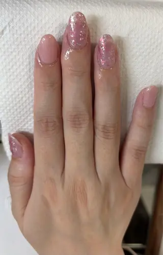 ネイル Fleur かな🍓のネイルデザイン