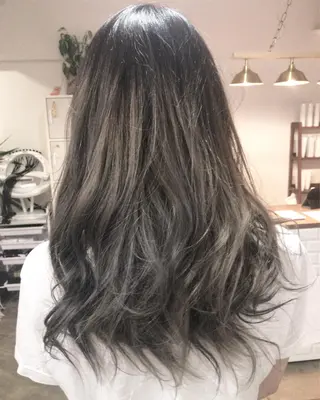 セミロング カラー レイヤーカット匠 イソザキノリユキのヘアスタイル