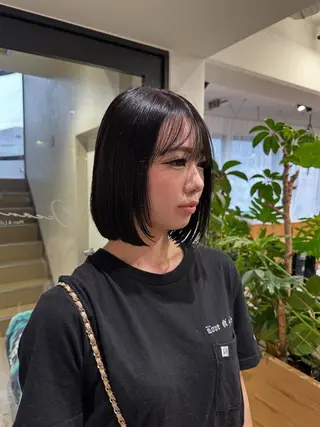 ショート カラー 川上 彩夏のヘアスタイル