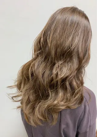 ロング 🫧艶髪カラー🫧 森本くるみのヘアスタイル