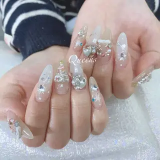 ネイル Queens 榊 まおのネイルデザイン