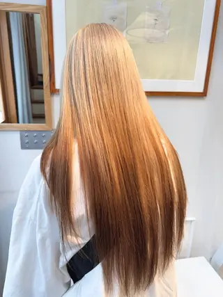 ロング カラー 透明感カラー/ハイト ーン/メイク/umiのヘアスタイル