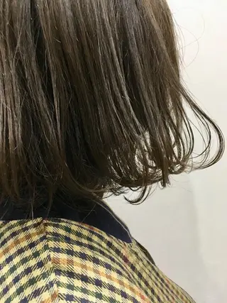 ミディアム カラー 白髪ぼかしハイライト 柳川拓哉のヘアスタイル