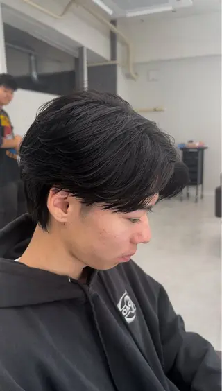 メンズ ニュアンス/フェザー /ウルフ/伶馬のヘアスタイル