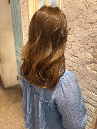 セミロング カラー 大塚 実優のヘアスタイル