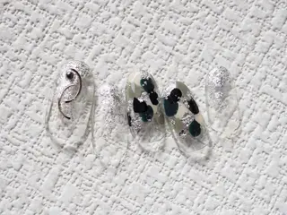 ネイル トップネイリスト Ribbon立川店のネイルデザイン