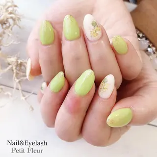 ネイル Petit Fleur所属・青柳 亜梨奈のマツエク・マツパデザイン