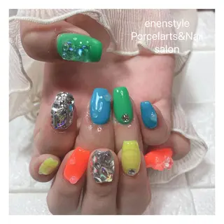 ミディアム ネイル 👑enen style👑のネイルデザイン