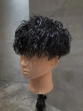 ショート パーマ メンズ fifth JINGUMAE所属・波巻きスパイラルパー マ/シャドウパーマ駿のヘアスタイル