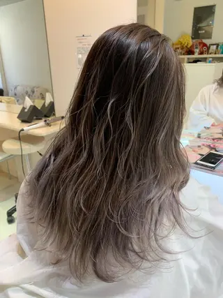 カラー 渡辺 健太のヘアスタイル