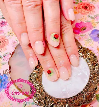 ネイル CROWN プライベートサロンのネイルデザイン