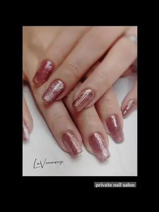 ネイル ラヴィアン ローズのネイルデザイン