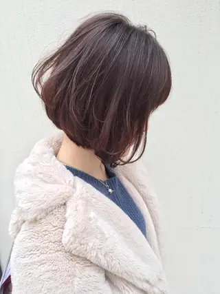ミディアム カラー THE DAY所属・AKI HASHIMOTOのヘアスタイル