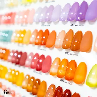 ネイル salon GOLD チュックのネイルデザイン