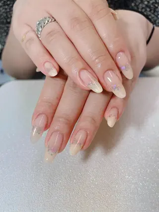 ネイル Flowerネイルサロン所属・. yukiのネイルデザイン