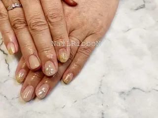 ネイル ネイルリボン 受付スタッフのネイルデザイン