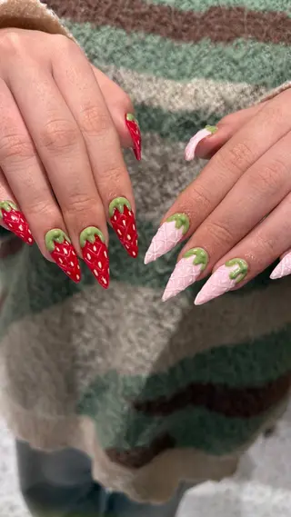 ネイル 👽個性派ネイル🎀 komachiのマツエク・マツパデザイン