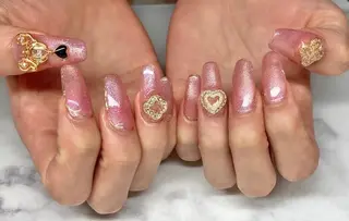 ネイル Nail&eye Belire 新宿のネイルデザイン