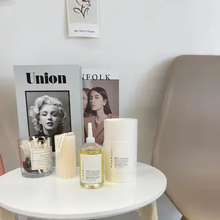 デザイン🥇複雑履歴 ハイトーン特化のヘアスタイル