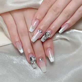 ネイル Maggie Nail🦩のネイルデザイン
