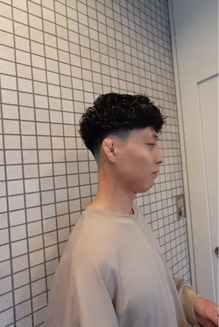 メンズ leo/ロング／ レイヤーカット⛈️のヘアスタイル