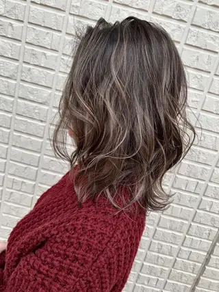 ミディアム カラー 髪質改善will hairdesignのヘアスタイル