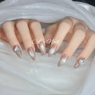 ネイル CeCe Garden所属・CeCeGarden ✨️キラキラワンホンのネイルデザイン