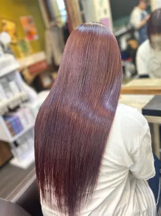 ロング 成安 雪菜のヘアスタイル