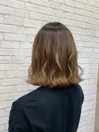 ミディアム Un Fleur所属・立野 希沙のヘアスタイル