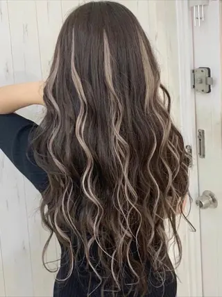 ロング カラー ヘアアレンジ Device ディバイスのヘアスタイル