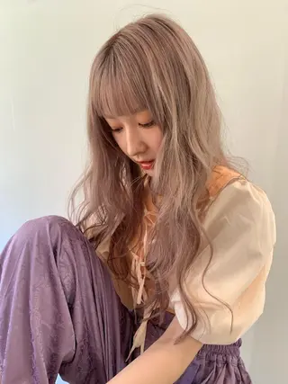 ロング カラー ブリーチカラーが人気 onnuのヘアスタイル