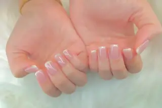 ネイル White  Se7enのネイルデザイン