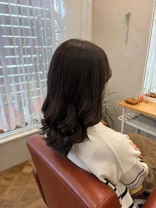 ミディアム ヘアアレンジ 髪質改善×韓国風/小 顔レイヤー/早瀬櫻子のマツエク・マツパデザイン