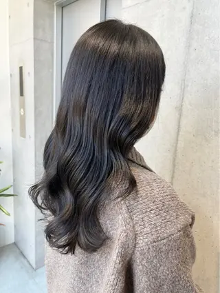 ロング カラー パーマ ヘアアレンジ 透明感/オリーブ/ グレージュ/YUKAのヘアスタイル